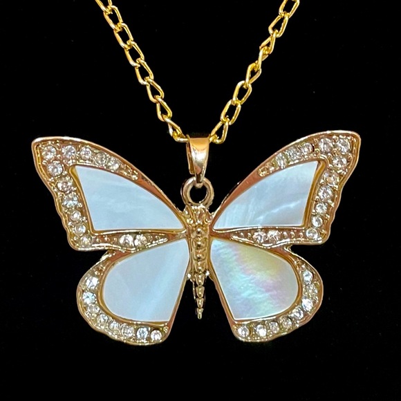 “Nature’s Pearl” - handcrafted necklace - Picture 4 of 4